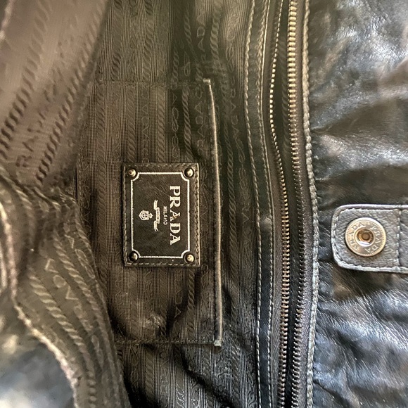 Black Prada large handbag. Double handle + Strap - Picture 13 of 16